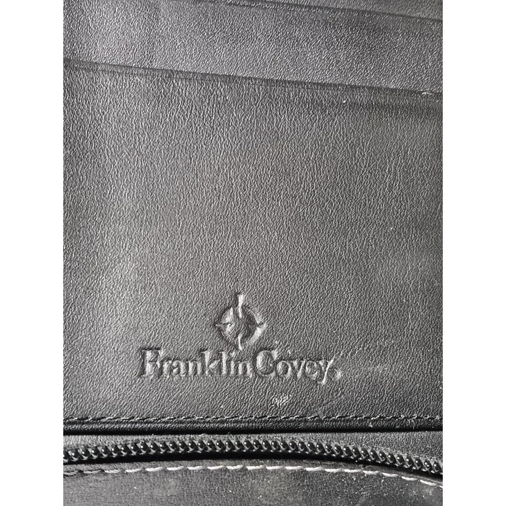 Franklin Covey Classic Black Leather Planner 7 Ring Binder Zipper extras (read)